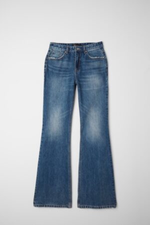 Women’s Mid-Blue Flared Jeans