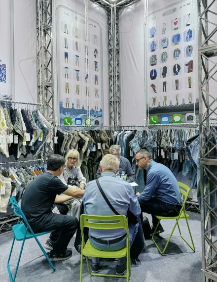 bb5ce95cd46871791d6a416d73bfb6c6